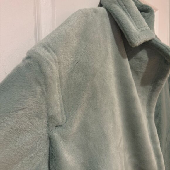 Noize Estelle Women's Pea Coat faux fur in Sage Green - Picture 3 of 13